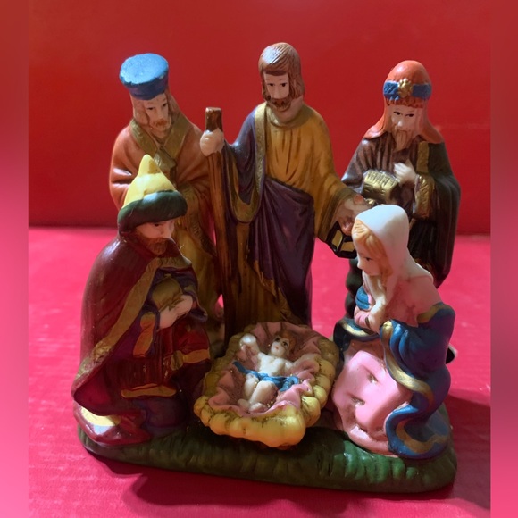 Vintage International Bazaar Mini Nativity - Picture 1 of 4